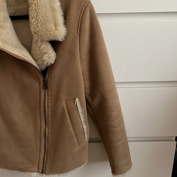 Uniqlo Beige Fur Jacket Size XS - Picture 2 of 6